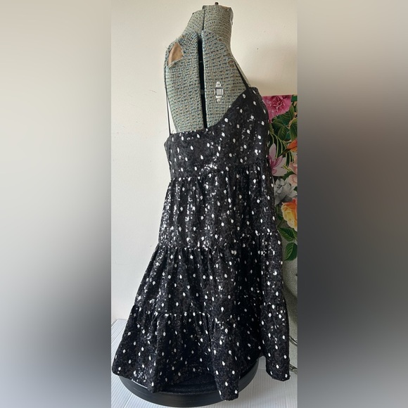 NWOT ZARA TRAPEZE DRESS. BLK/WTE POLKA DOTS. FLATTERING ON ALL BODY TYPES Sz. L - Picture 3 of 10